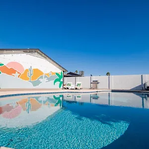 https://phoenix-bohemian-hideaway.hotelsofphoenix.com
