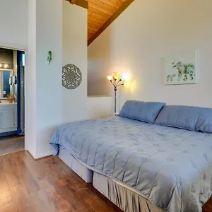 Apartment Top-floor Bay With Ocean Views!, Kailua-Kona