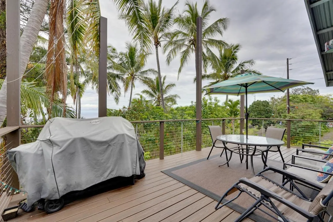 Holiday home Breezy Kailua-Kona Bungalow With Lanai And Ocean View! United States